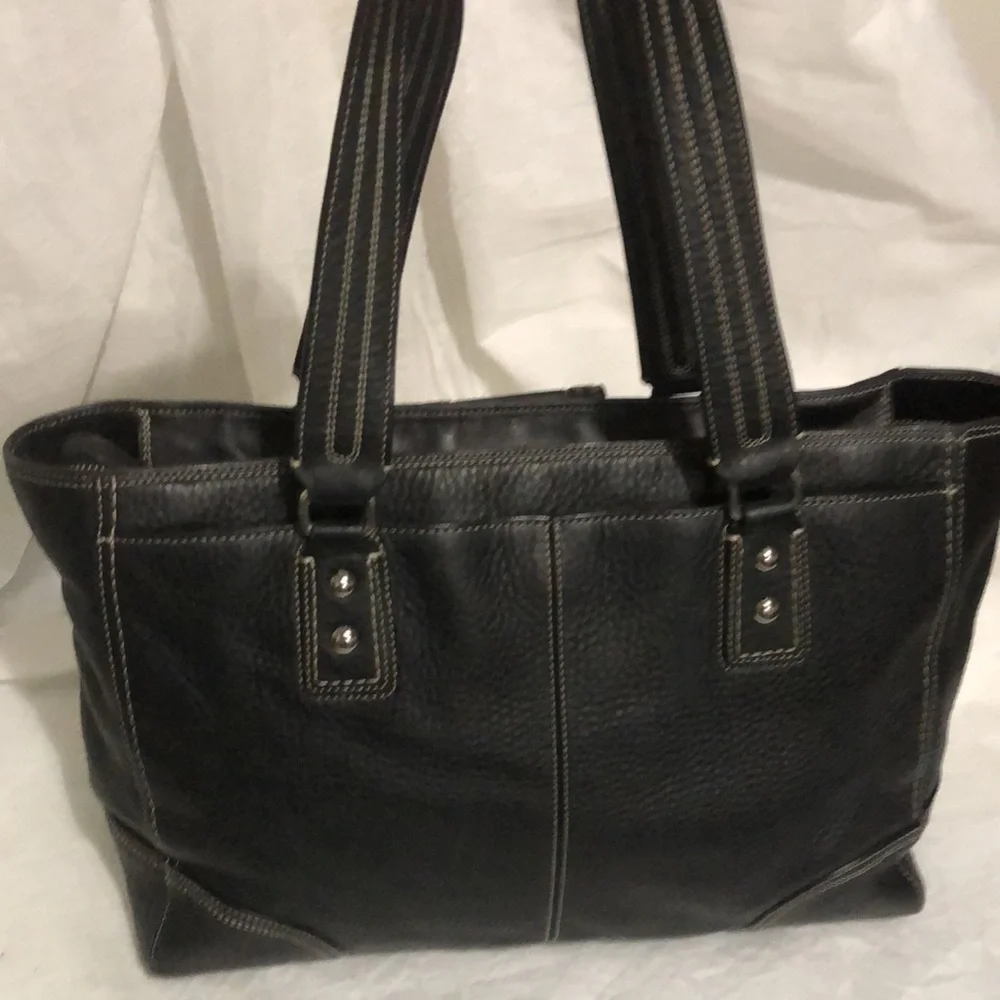 Coach Hamptons Leather Tote Bag - Picture 6 of 13
